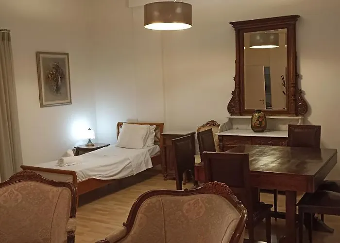 Amerikis Street 1 Bedroom Apartment